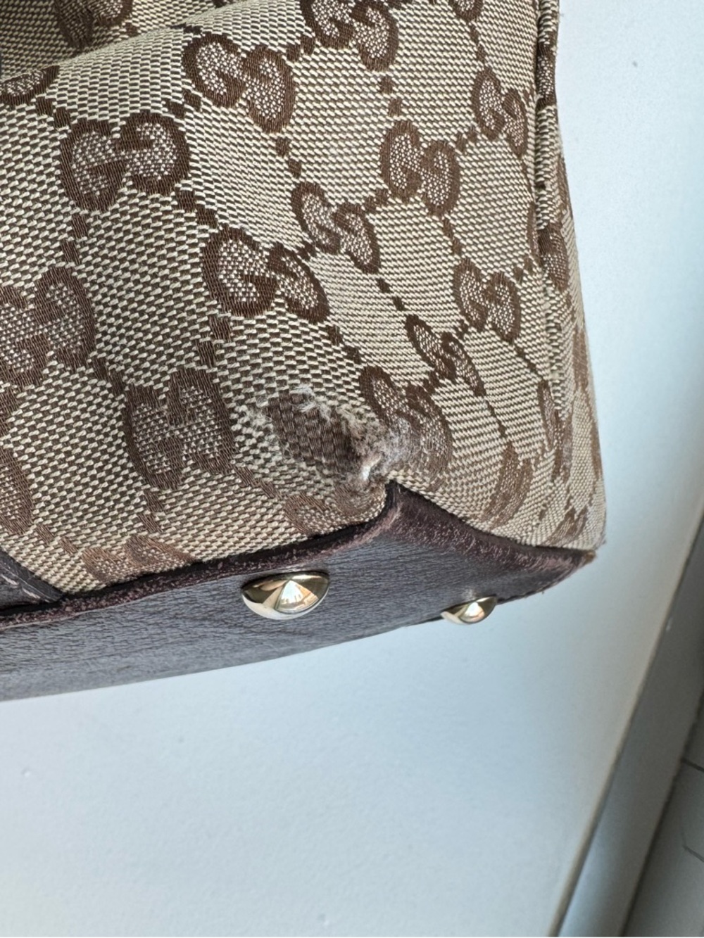 Gucci Brown Abbey Medium Tote - Picture 10 of 10